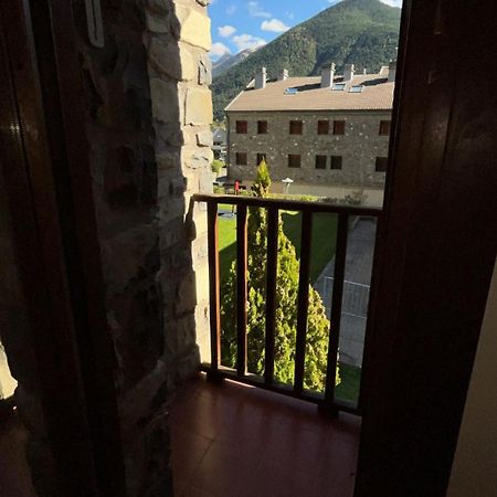Apartamento El Roble Villanua Luaran gambar