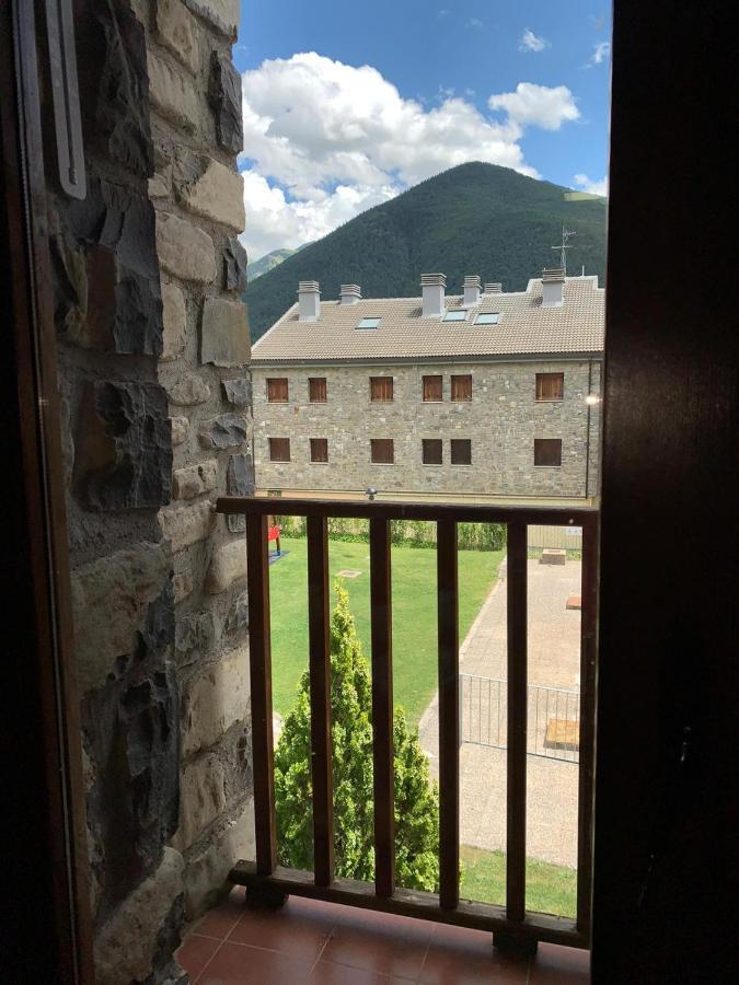 Apartamento El Roble Villanua Luaran gambar